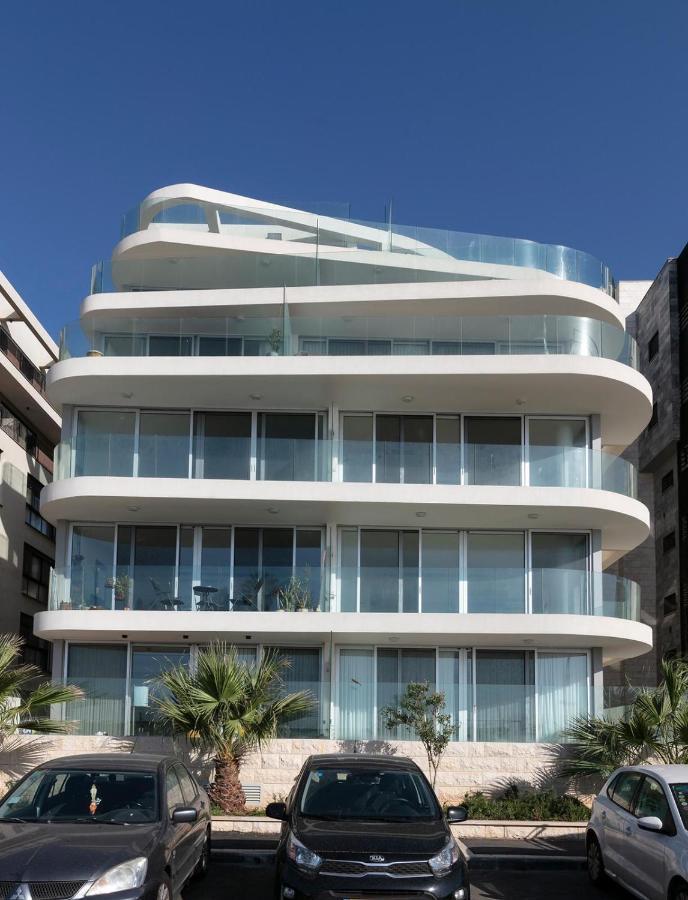 Beach Lux Apartment 海法 外观 照片